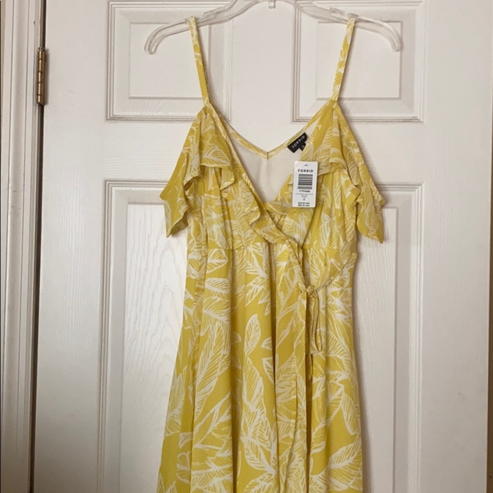 Yellow patterned cold shoulder dress NWT